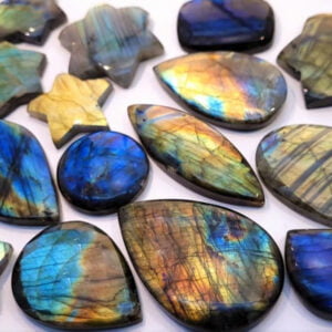 mineral labradorita , piedra labradorita , cristal labradorita