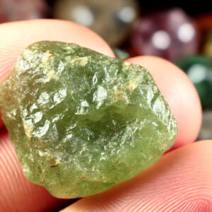piedra moldavita , cristal moldavita