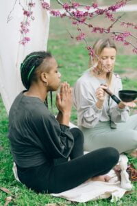 pranayama bienestar emocional chakras