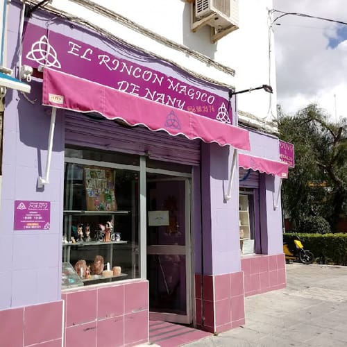 foto tienda esotérica en sevilla el rincon magico de nany